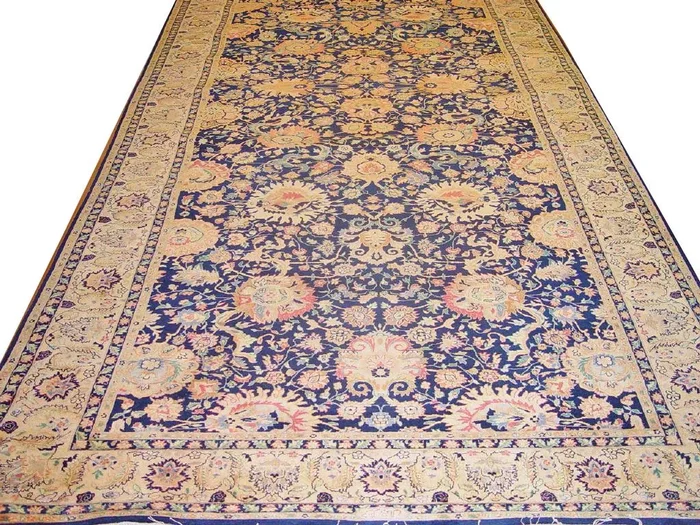 Agra Handwoven Traditional Rug, J8892