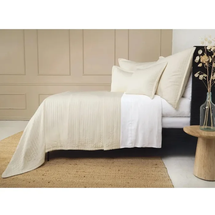 Carlyle Coverlet