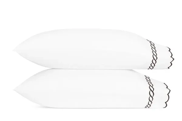 Classic Chain Scallop King Pillowcases- Pair