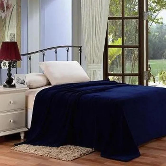 Plazatex Micro Plush Solid Blanket – Navy