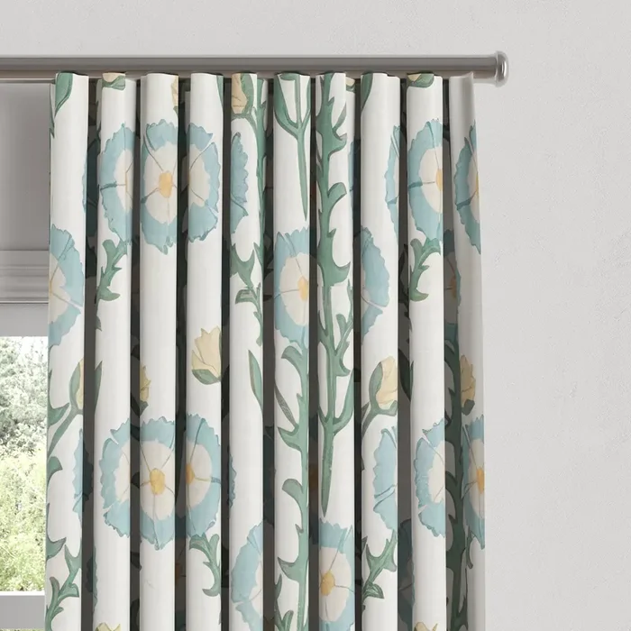 Ripplefold Drapery in Cottage Flowers – Cool Blue
